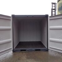 8 fuss seecontainer tueren offen